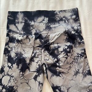 Black and Gray Tie-Dye Leggings